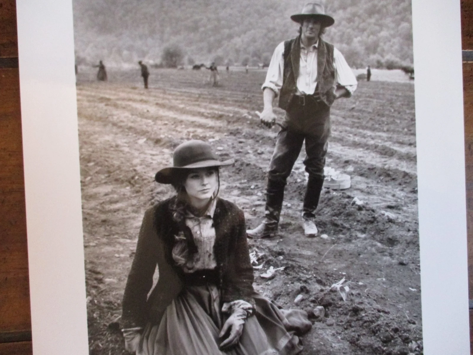 Jodie Foster/Richard Gere("SOMERSBY")8 x 10 1993 Black and White Press Photo, изображение 2