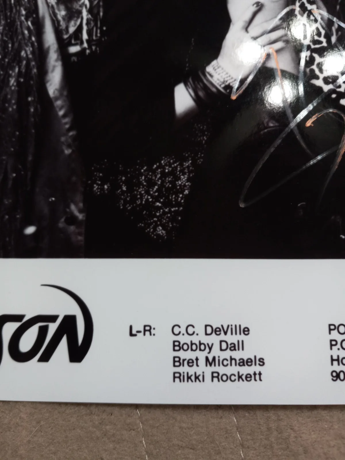 Poison Rock Band Photo Bret Michaels Hand Signed Autographed 8x10 Photo With COA, изображение 2