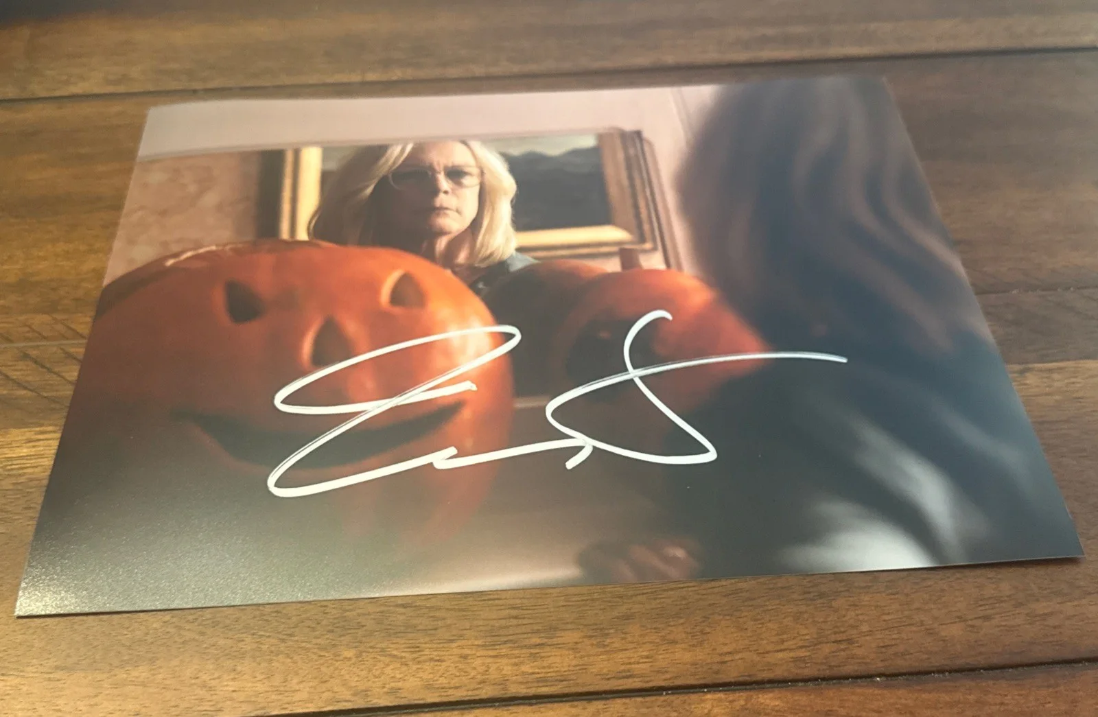 Jamie Lee Curtis HALLOWEEN Signed Autographed 8x10 Photo w/COA & Hologram Rare!, изображение 3