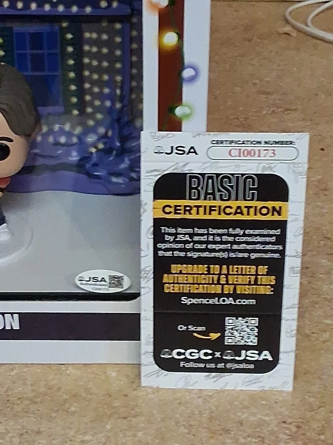 Chevy Chase, Beverley D'Angelo, Juliette Lewis — Chevy Chase Beverly D 'Angelo Christmas Vacation signed Family Funko JSA CI00173, изображение 5