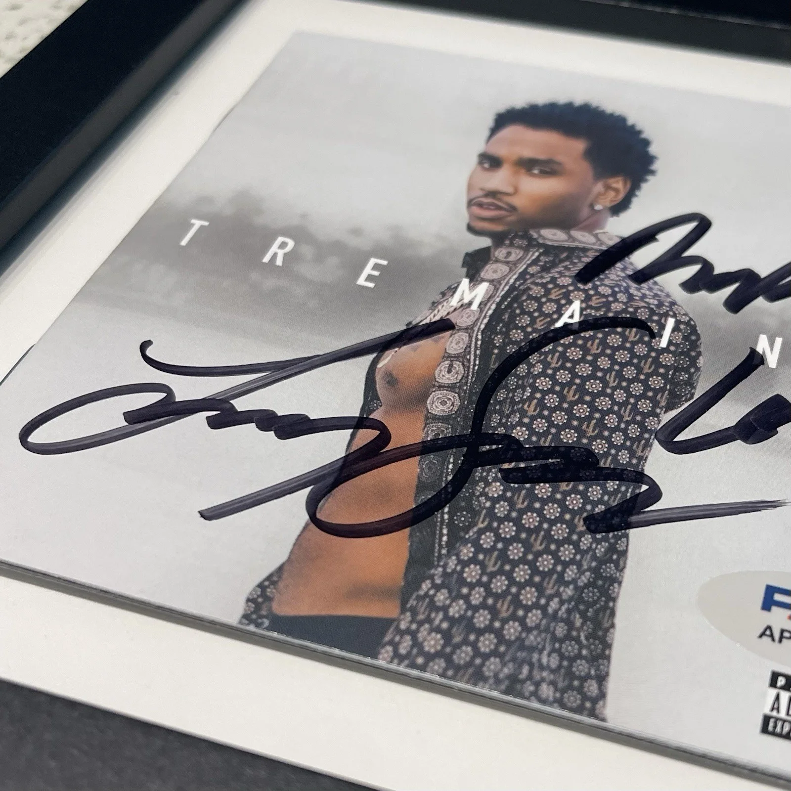 TREY SONGZ SIGNED TREMAINE CD ALBUM AUTOGRAPH SINGER FRAMED PSA COA, изображение 3