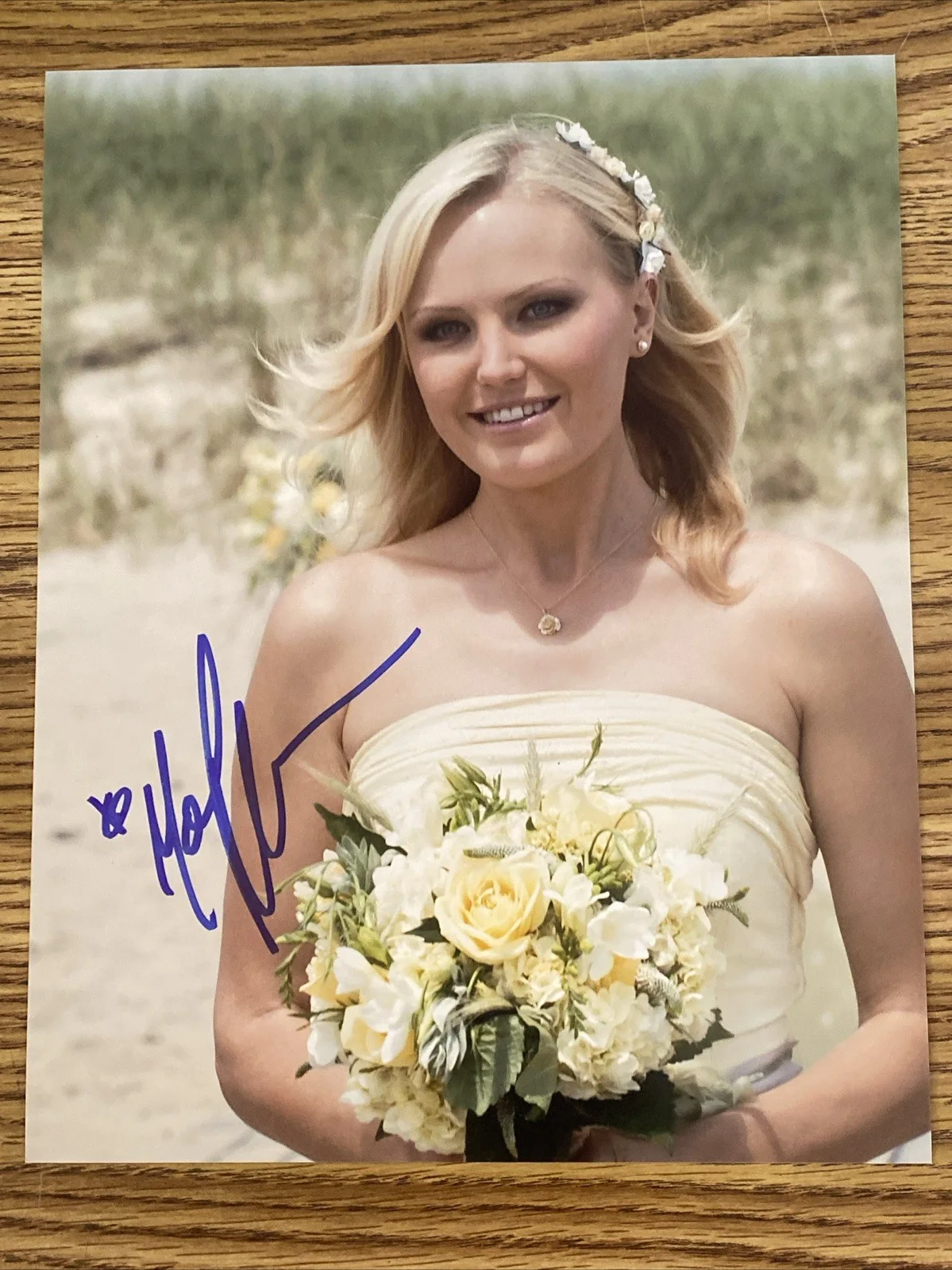 Malin Akerman — Malin Akerman Autographed 8x10 Photo 27 Dresses Tess Nichols
