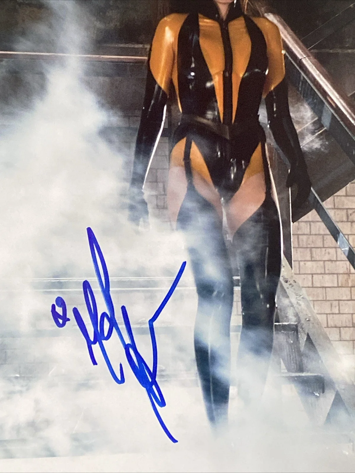 Malin Akerman — Malin Akerman Autographed 8x10 Photo Watchman Laurie Jupiter Silk Spectre II, изображение 2