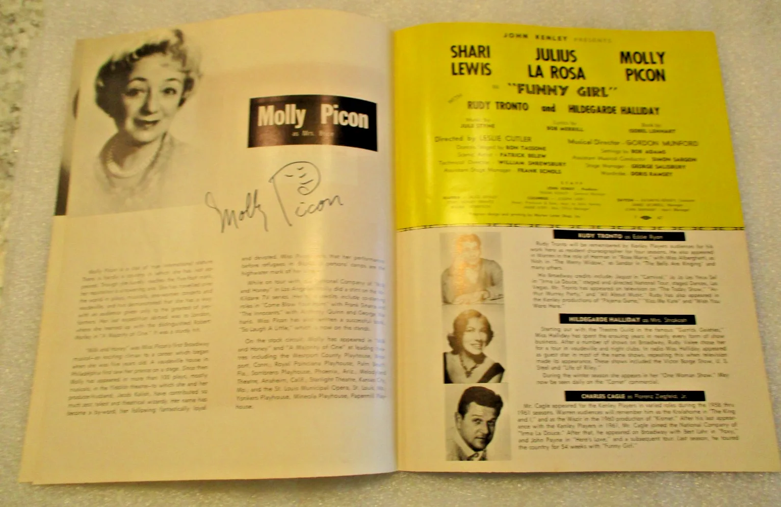 Actors Shari Lewis, Julius La Rosa & Molly Picon Autographed Program 1967, изображение 5