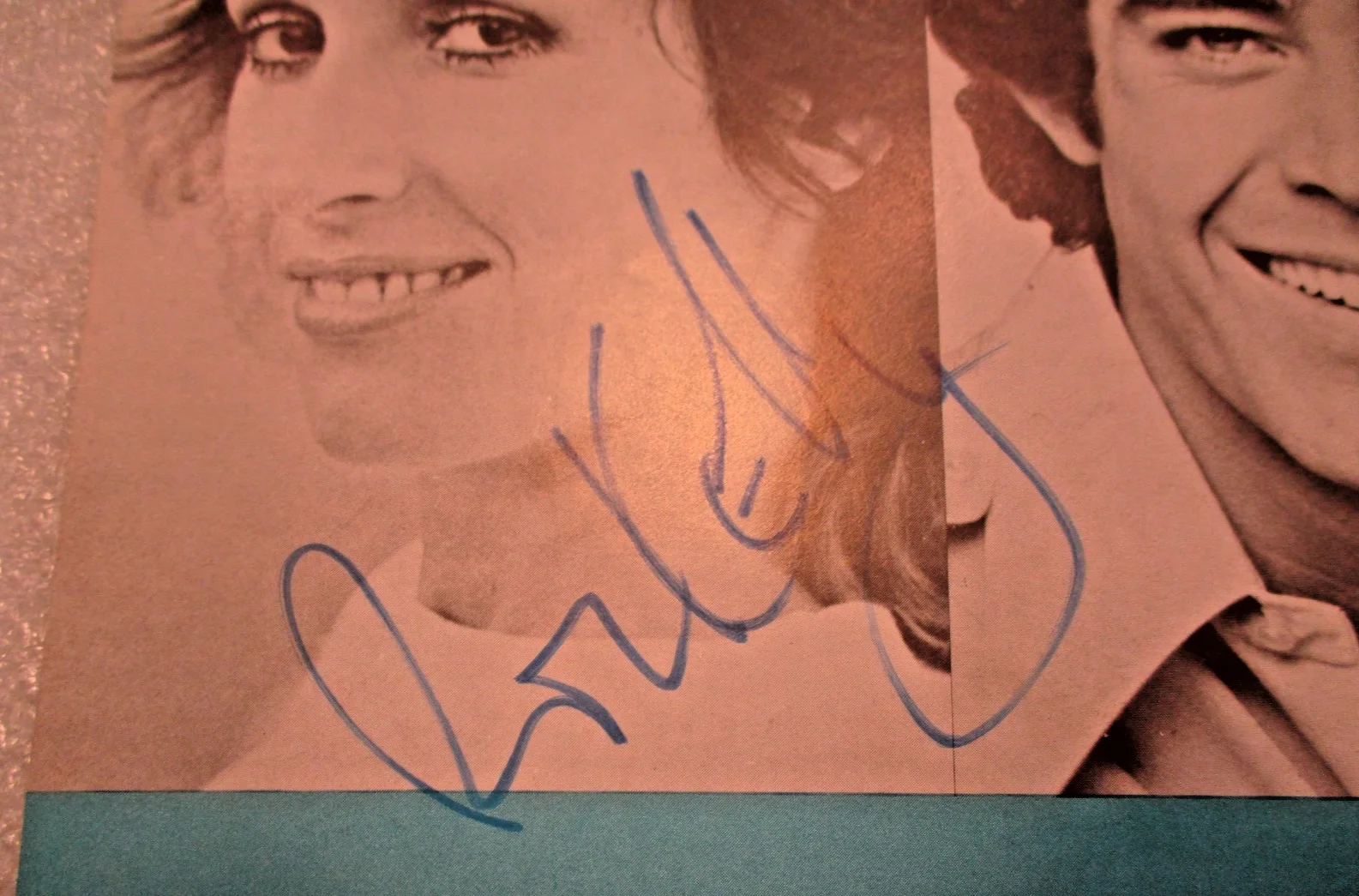 Actors Roz Kelly & Barry Williams Autographed Program 1977, image 3