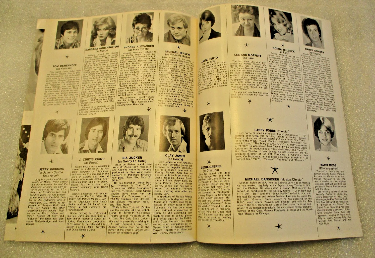 Actors Roz Kelly & Barry Williams Autographed Program 1977, image 4