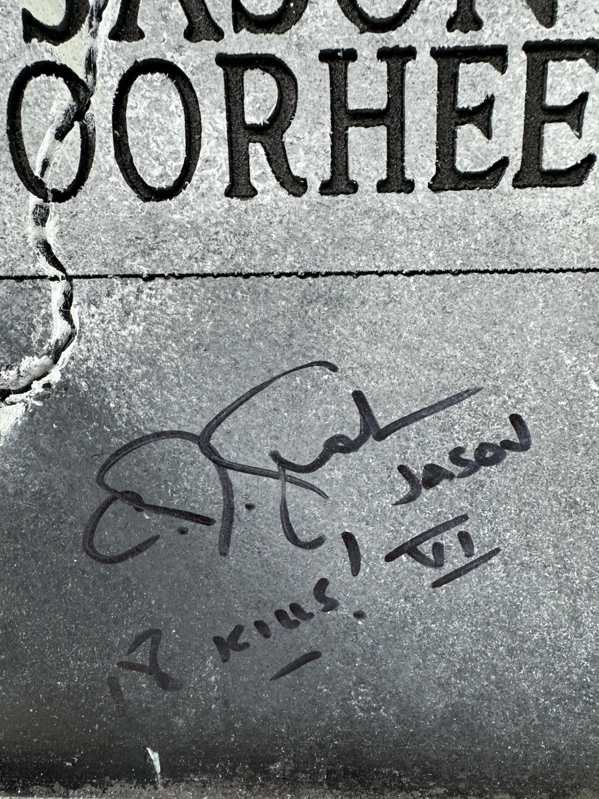 C.J. Graham — CJ Graham Signed Tombstone Friday The 13th Part VI Jason Voorhees Beckett COA, изображение 2