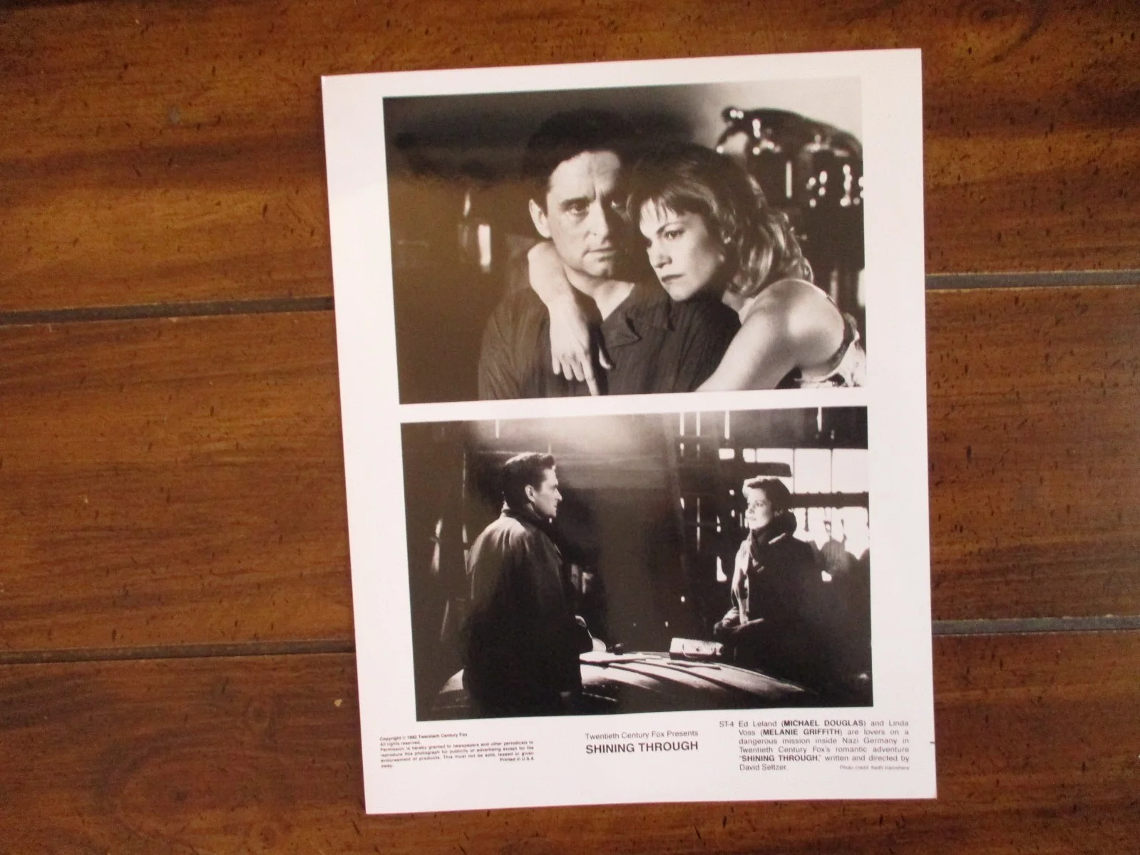 Melanie Griffith/Michael Douglas("SHINING THROUGH")8 x 10 B & W 1992 Press Photo, image 2