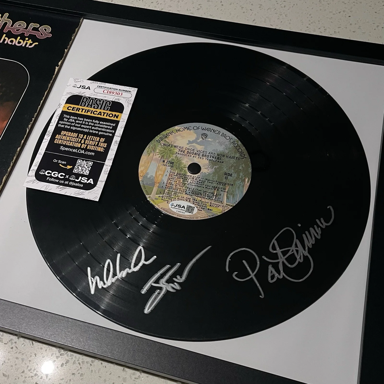 DOOBIE BROTHERS BAND SIGNED WHAT WERE ONCE VICES VINYL ALBUM AUTOGRAPH JSA COA, изображение 2