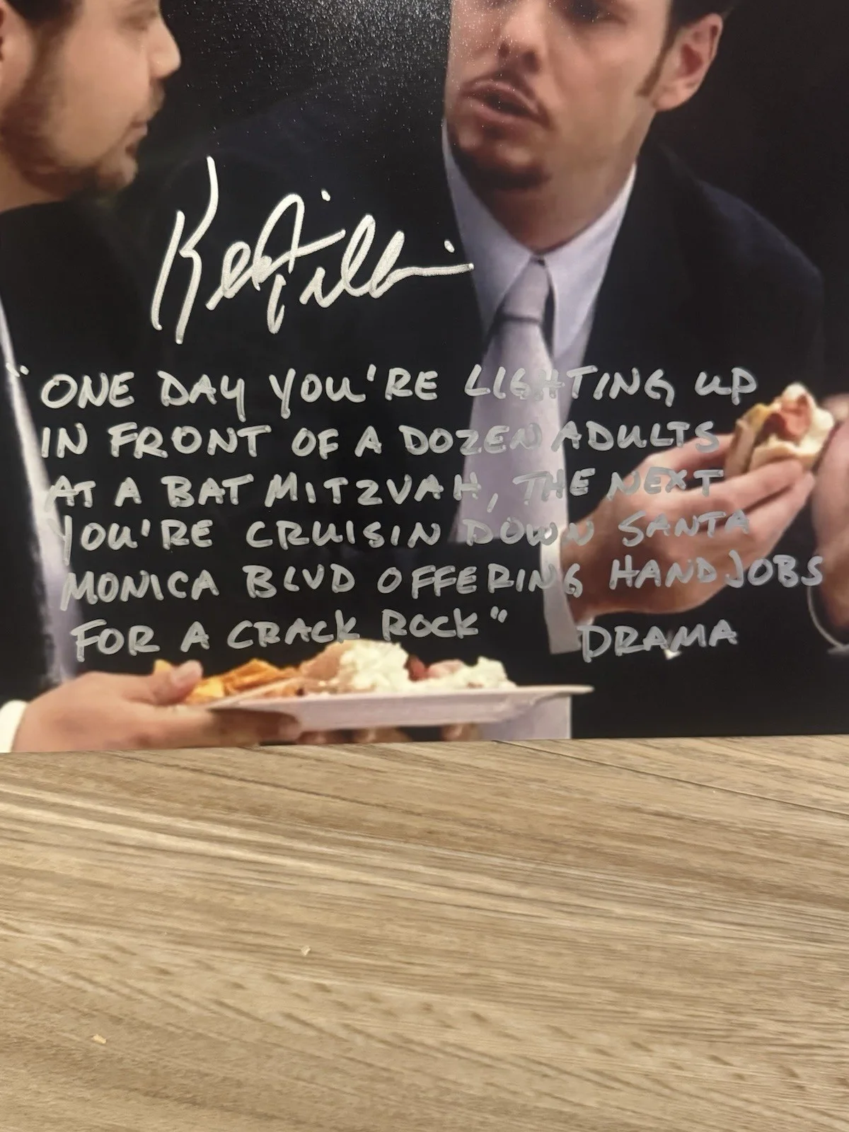 Kevin Dillon Signed 11x14 Entourage Photo w/Quote “One Day You’re Lighting Up, изображение 2