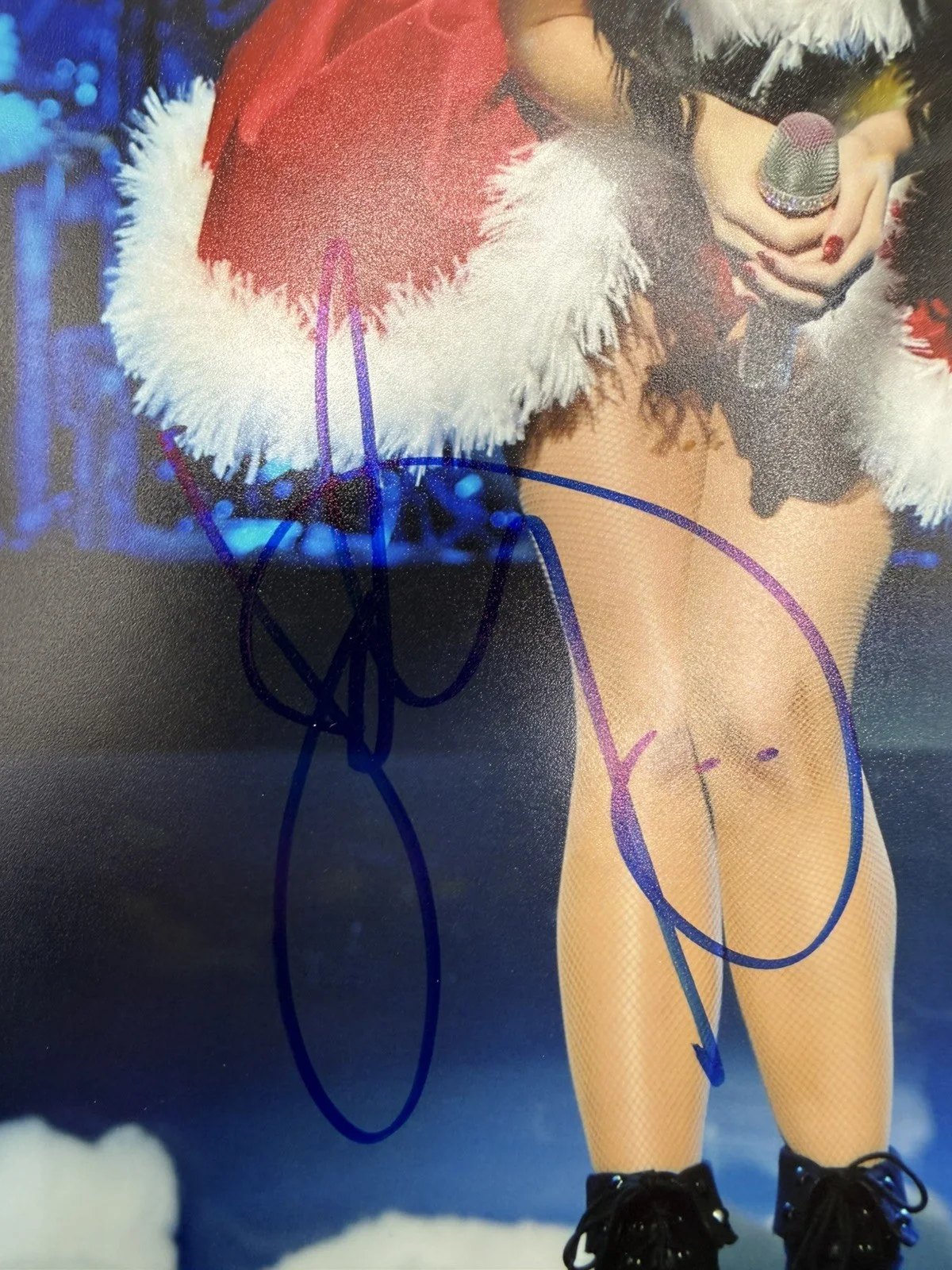 KATY PERRY SIGNED/ AUTOGRAPHED 8 X12 COA, image 3