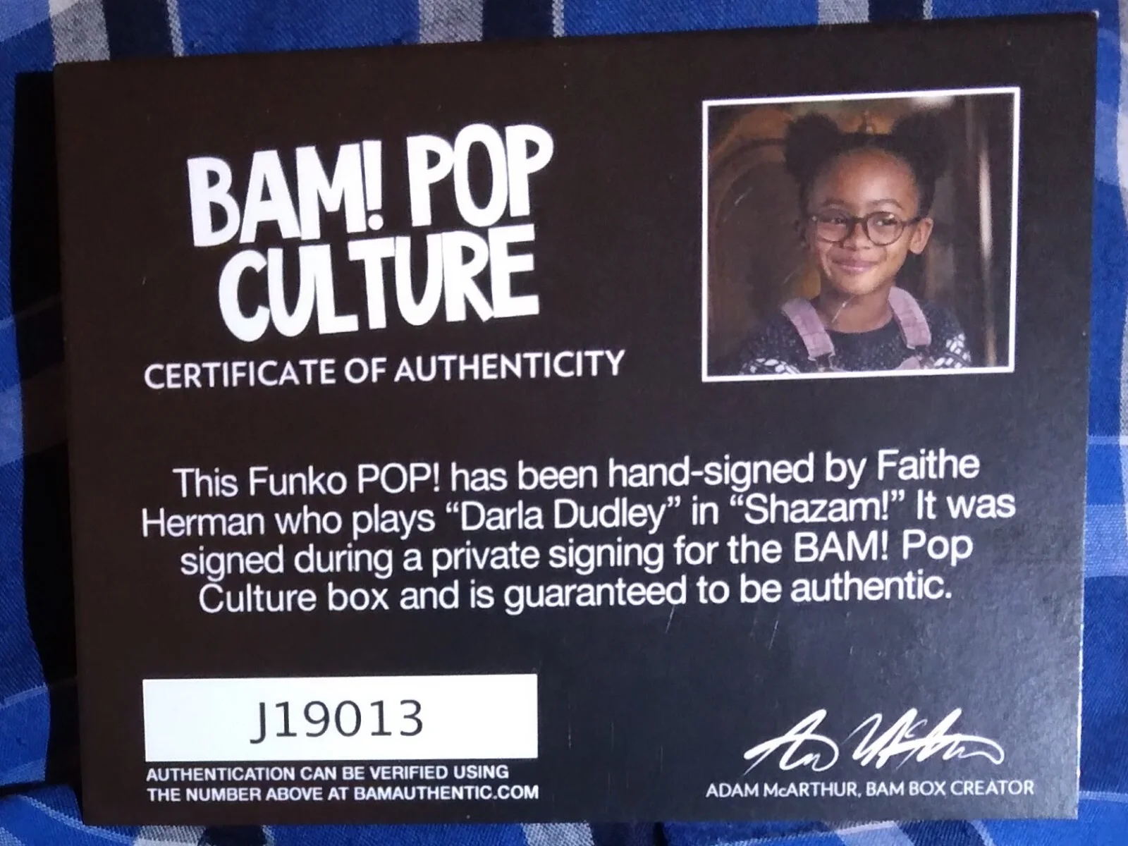 Faithe Herman — Faithe Herman Signed "Shazam" Darla #264 Funko POP! BAM COA, изображение 3