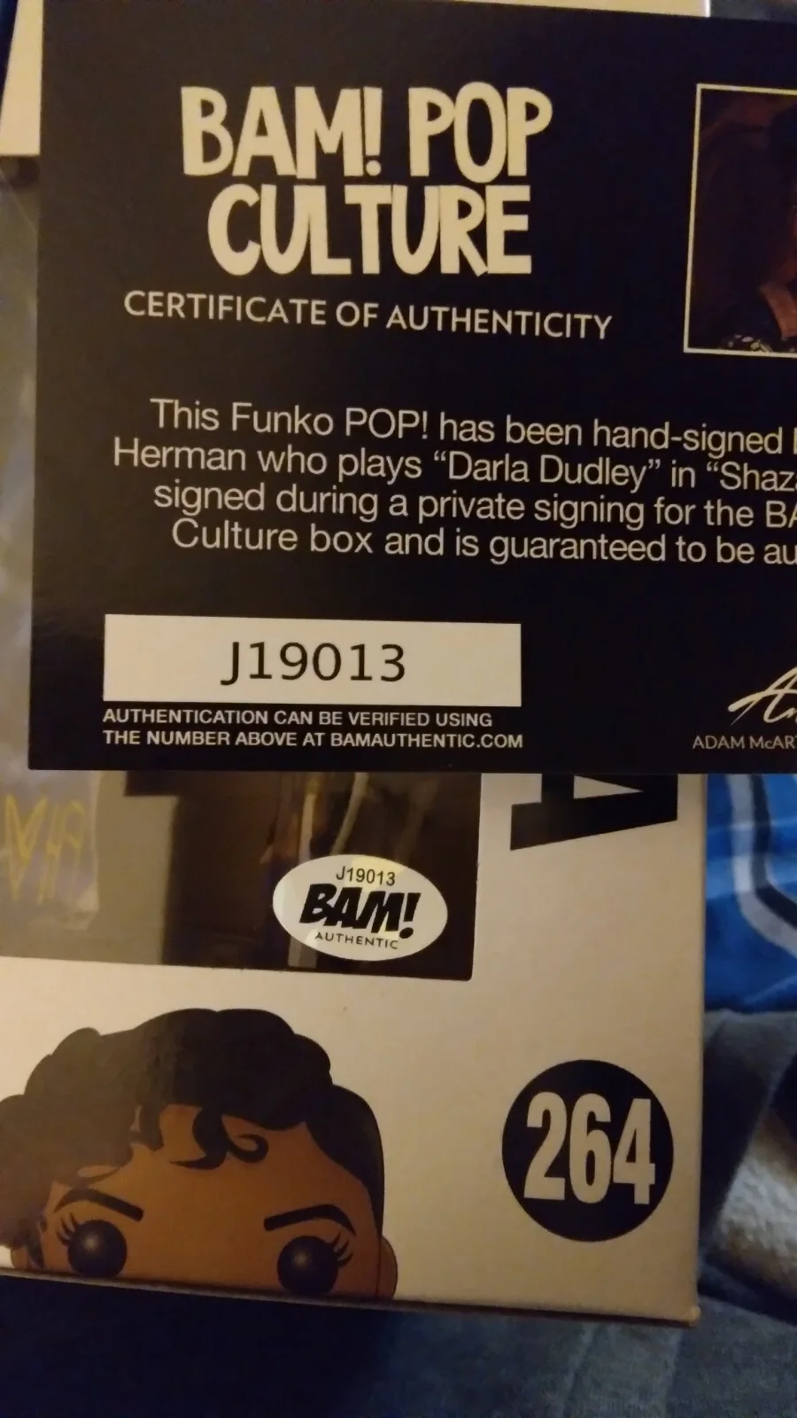 Faithe Herman — Faithe Herman Signed "Shazam" Darla #264 Funko POP! BAM COA, изображение 4