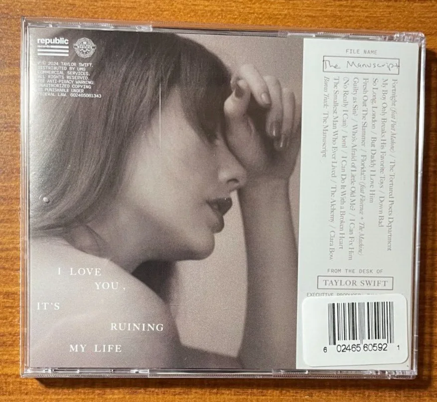 TAYLOR SWIFT The Tortured Poets Department CD SIGNED Photo w/ HEART Autograph!, изображение 3