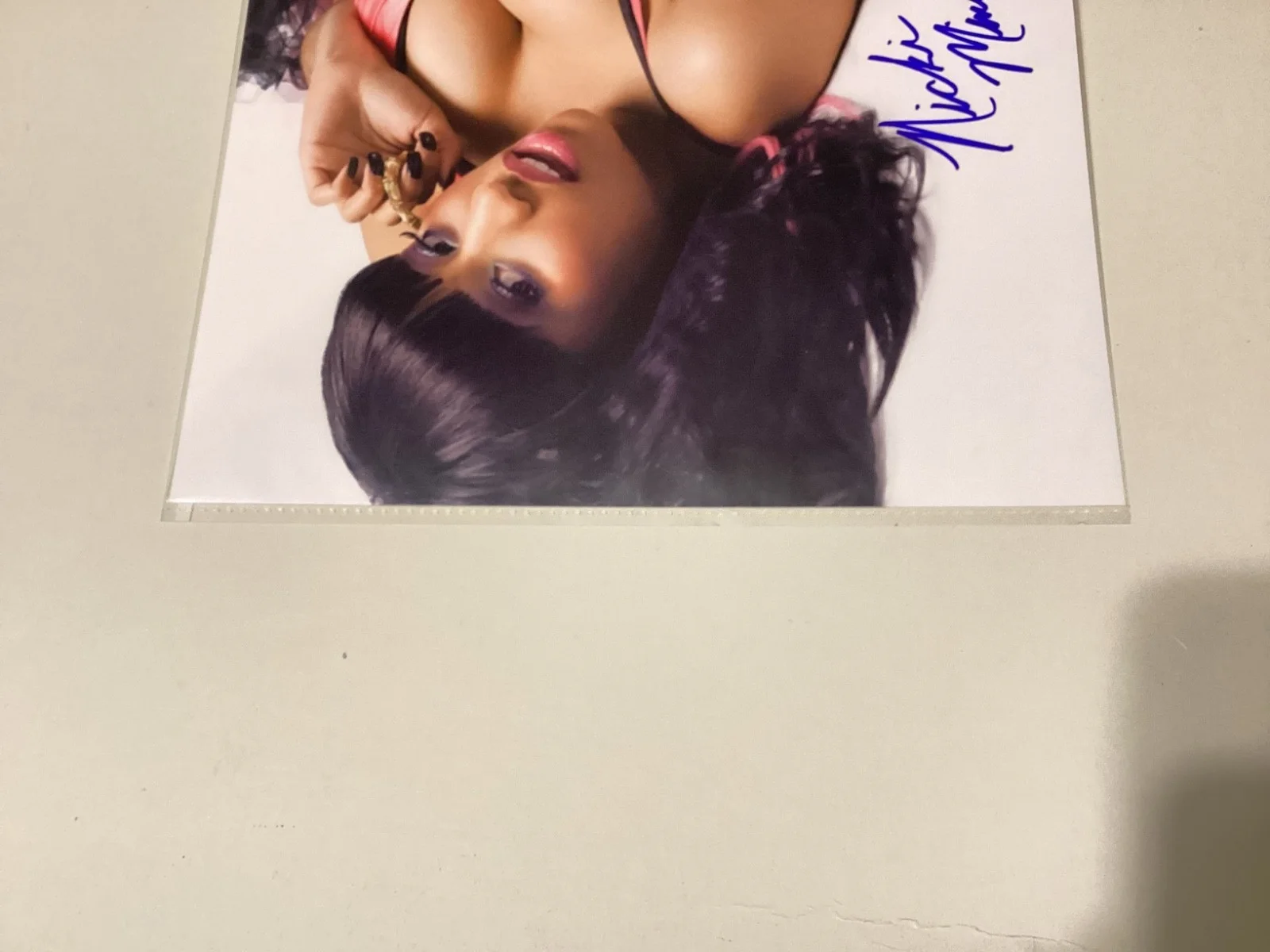 SEXY NICKI MINAJ AUTHENTIC AUTOGRAPHED SIGNED 8x10 PHOTO PINK DRESS WITH COA!!, изображение 3