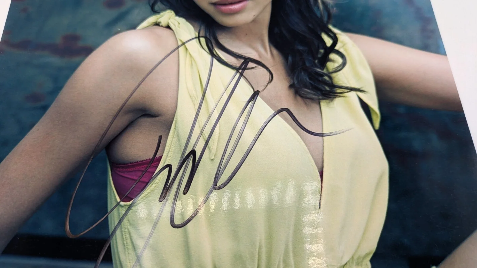 Jessica Alba — Jessica Alba 8.5x11 Autograph Signed Photo 02, изображение 2