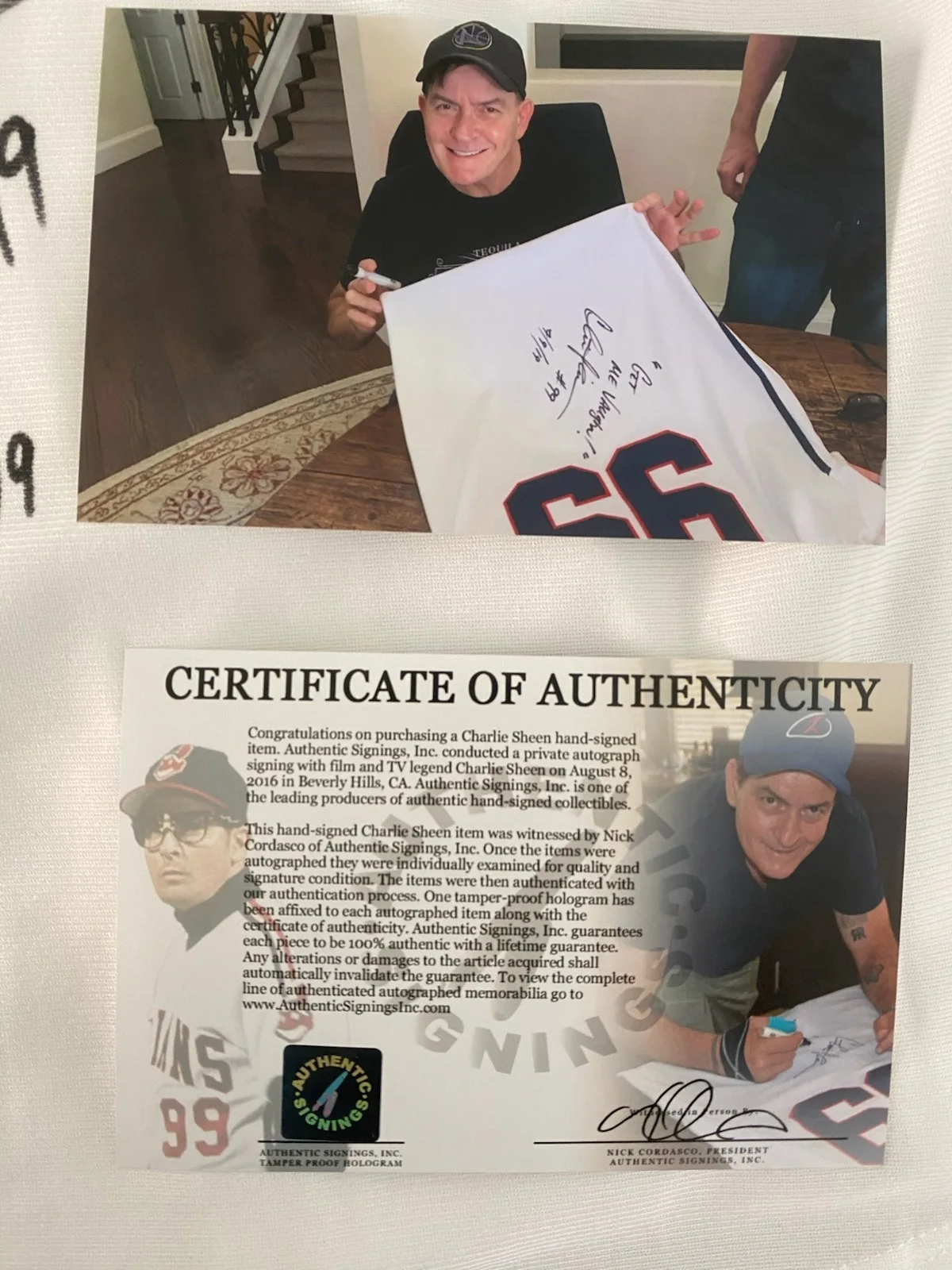 Charlie Sheen — Charlie Sheen WORN Autographed VAUGHN Cleveland Indians Jersey ASI Proof, изображение 5