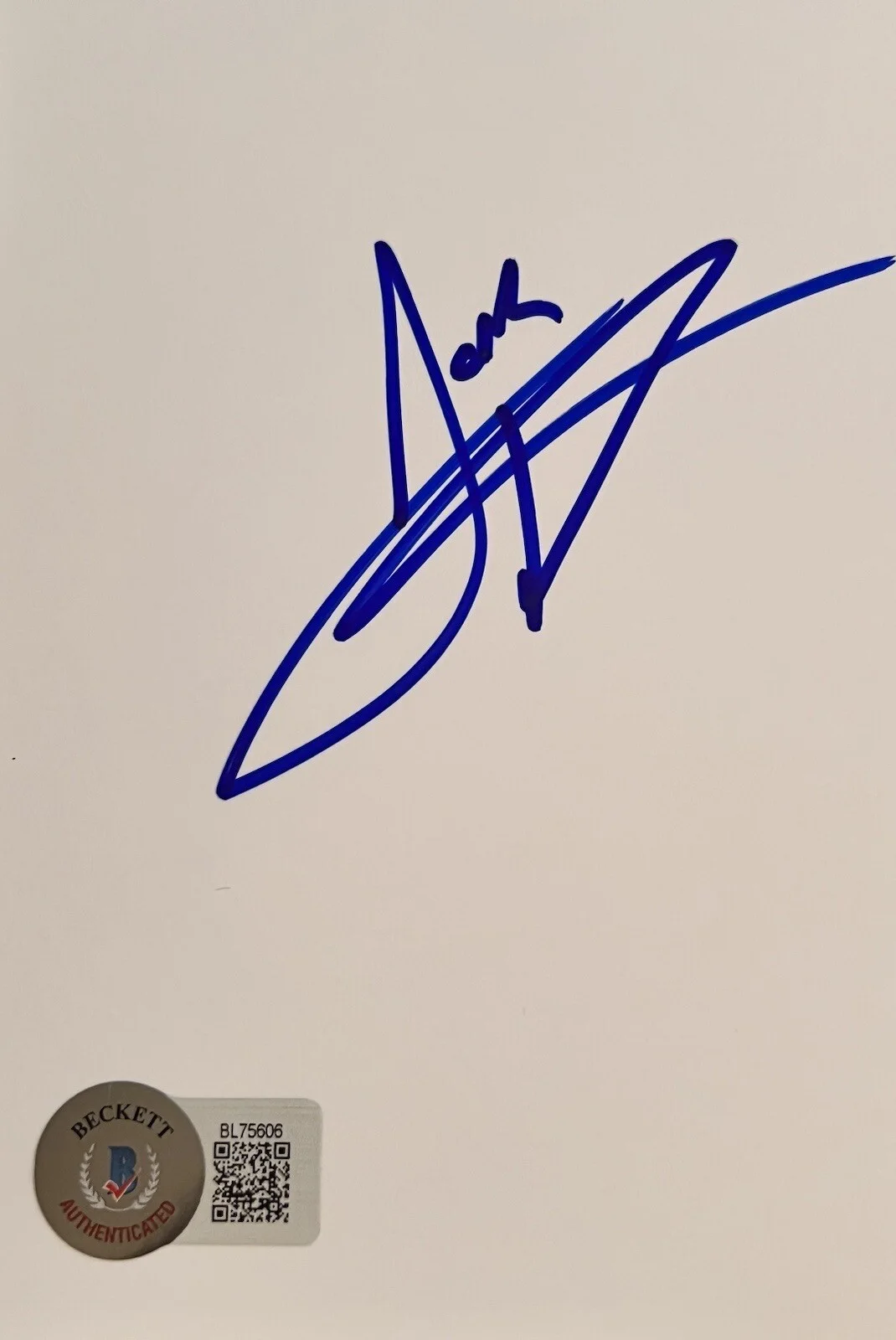 Josh Hutcherson — JOSH HUTCHERSON SIGNED 8.5x11 FIVE NIGHTS AT FREDDY’S SCRIPT COVER BAS #BL75606, image 2
