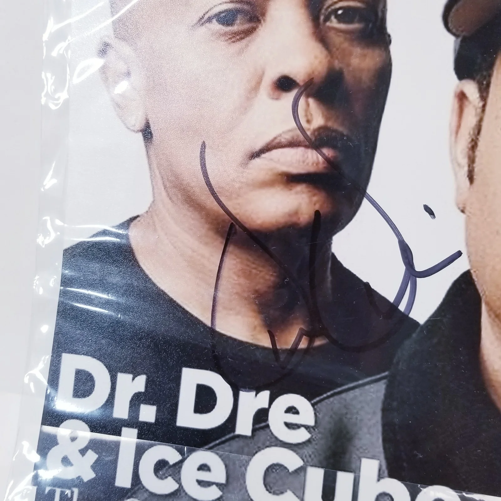 Ice Cube — ICE CUBE SIGNED ROLLING STONE MAGAZINE NWA DR. DRE BECKETT BAS 2, image 2