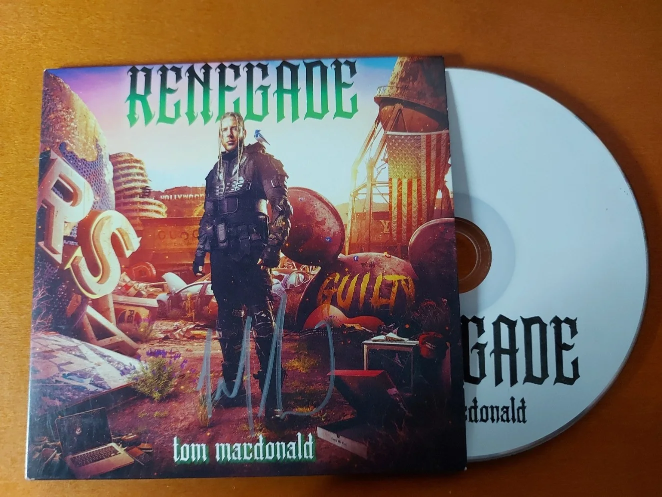 TOM McDONALD SIGNED CDS THE REVOLUTION & RENEGADE AUTOGRAPHED RAPPER, изображение 2