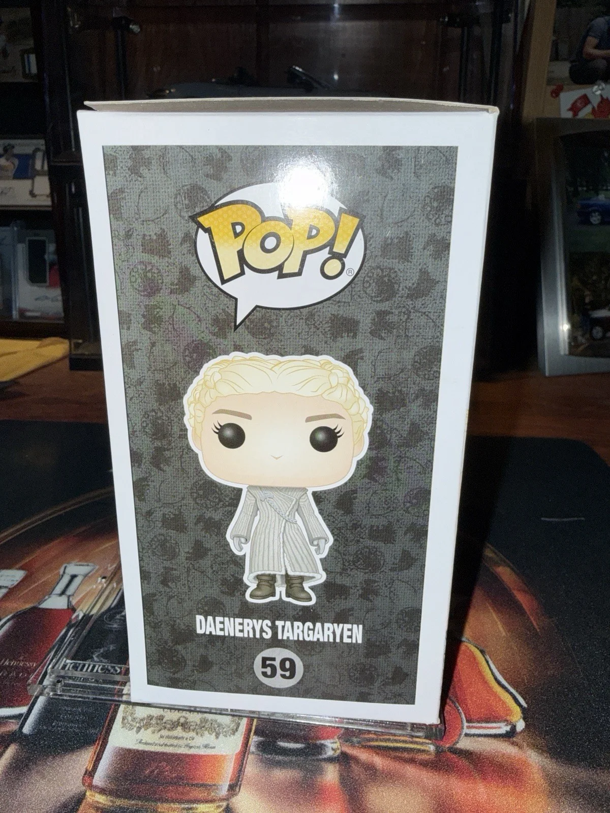 Emilia Clarke — Emilia Clarke Signed Game of Thrones Funko Auto Autograph SWAU Authentic COA, изображение 4