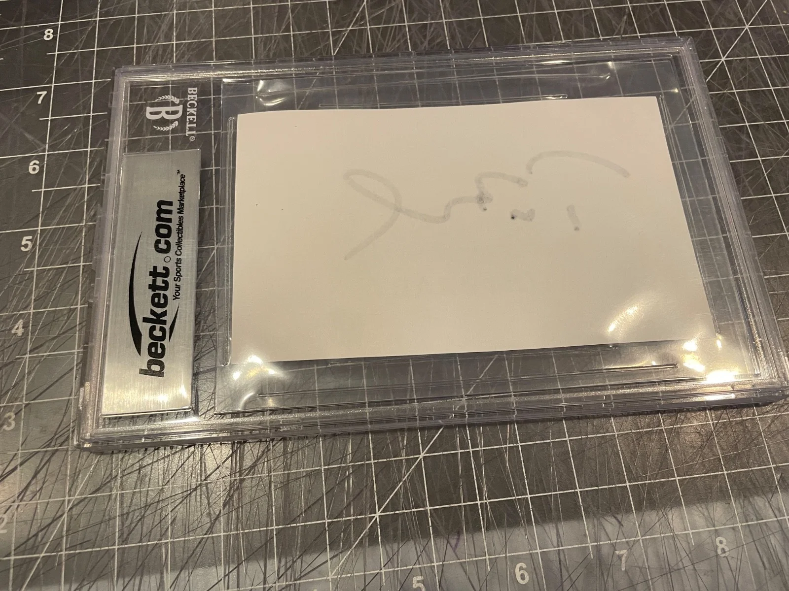 TOM BRADY NEW ENGLAND PATRIOTS SIGNED BOOK LARGE CUT BECKETT, изображение 2