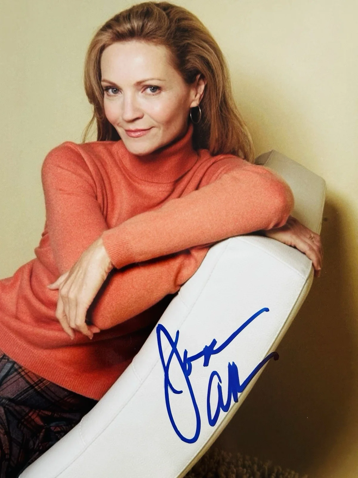 Joan Allen — Joan Allen signed 8x10 photo In Person. Jason Bourne