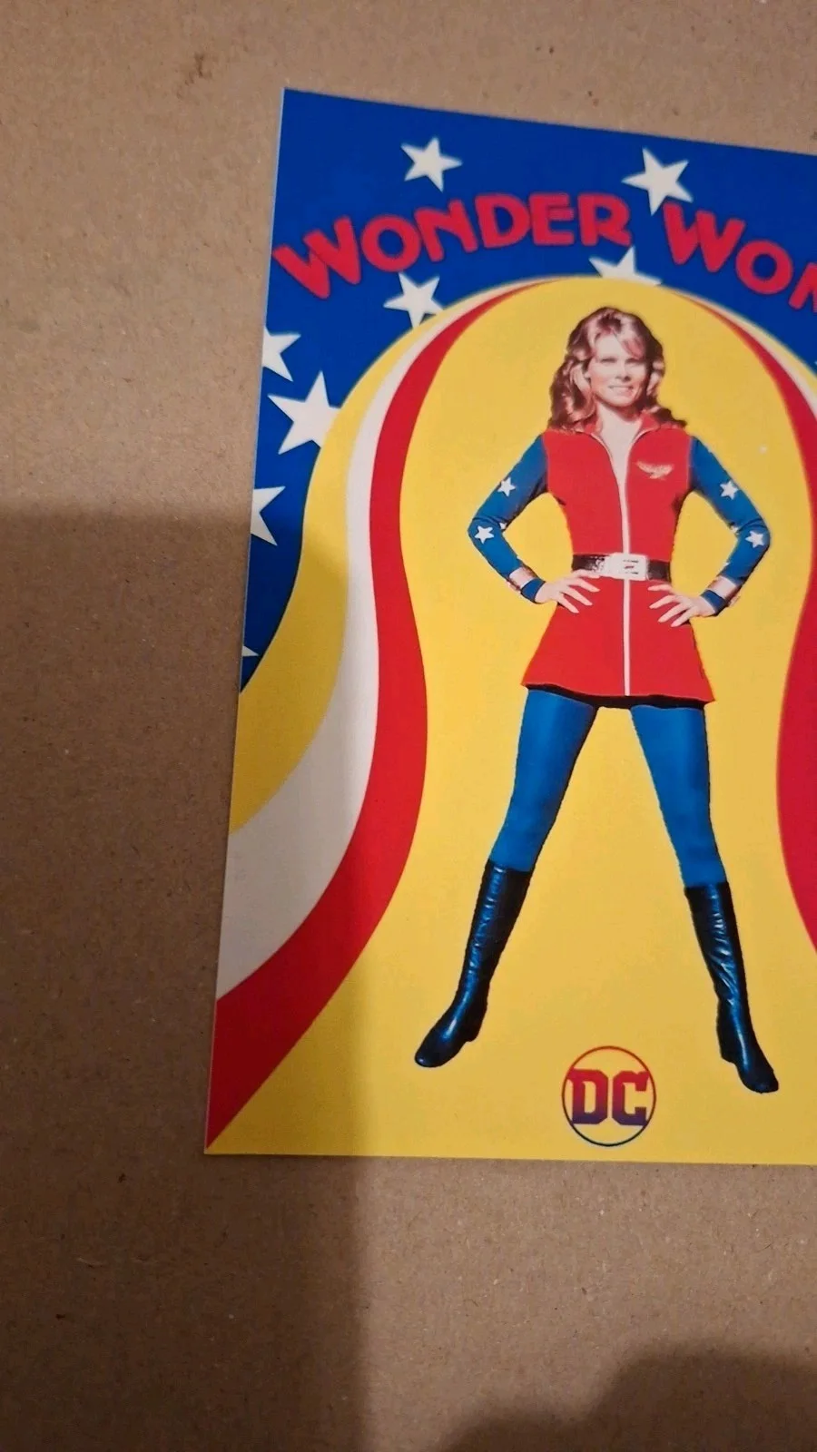 Vintage Style Postcard "Wonder Woman Pilot" 1975 – Reproduction Art – Print, изображение 3