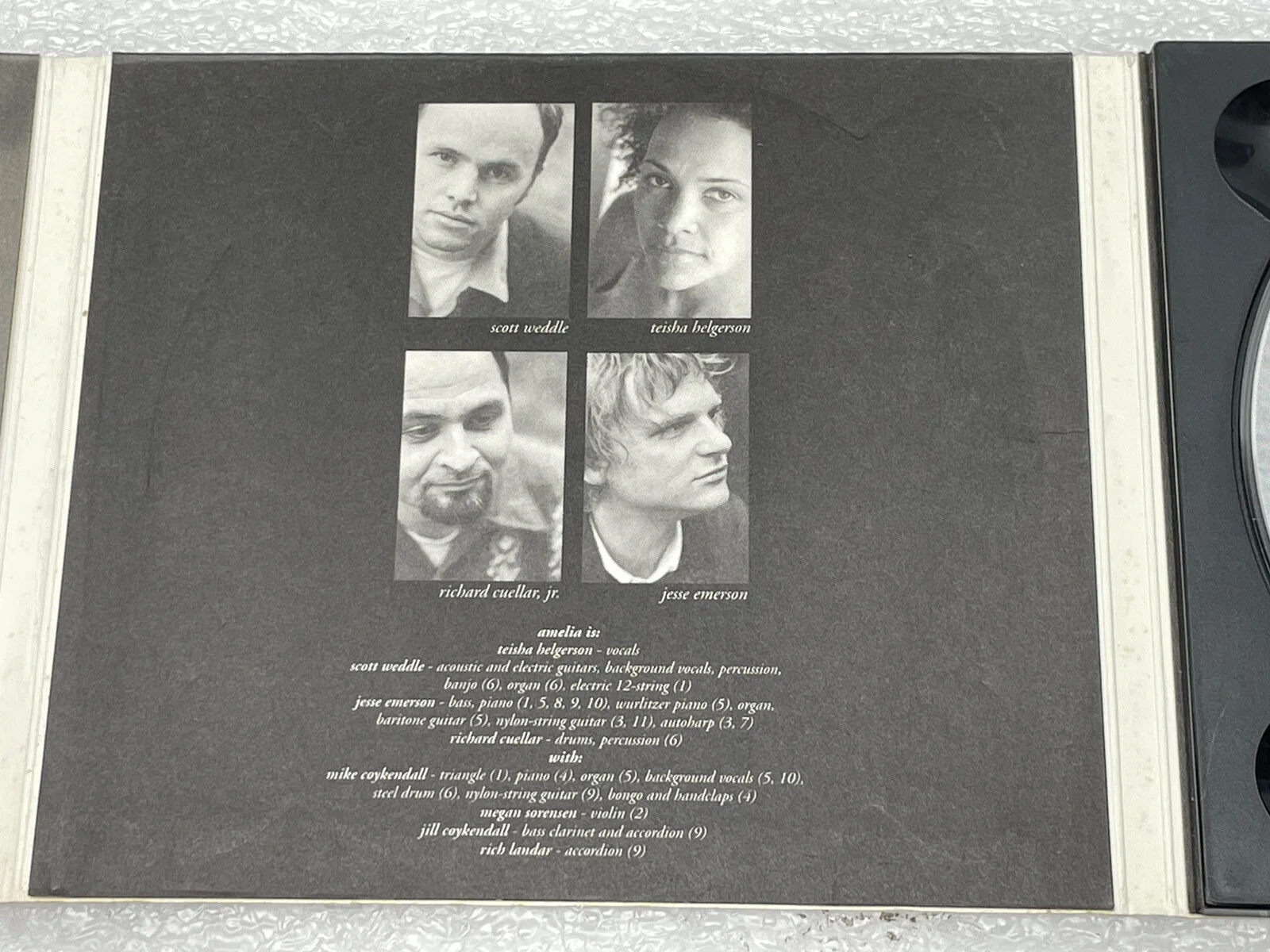 AMELIA AFTER ALL TEISHA HELGERSON SCOTT WEDDLE CD WITH AUTOGRAPH, изображение 3
