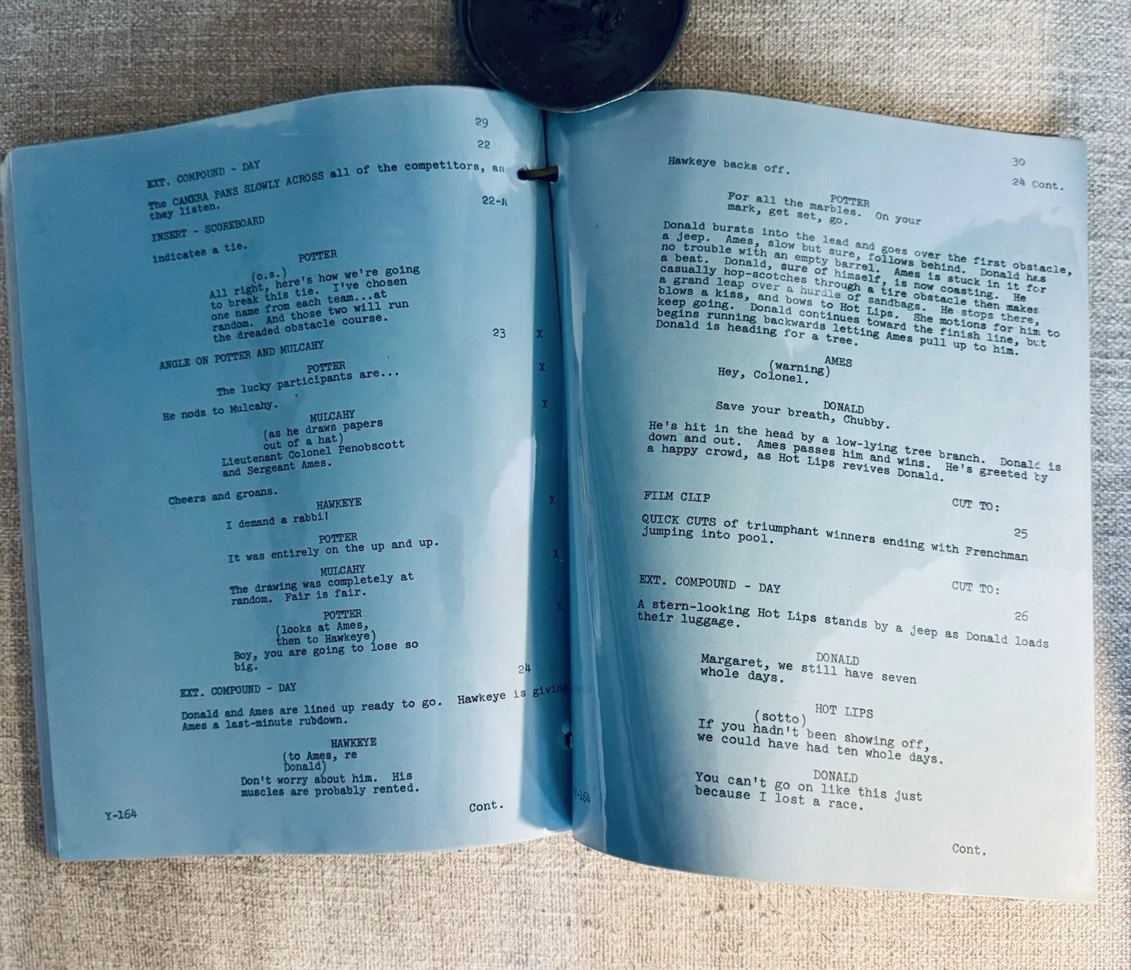 William Christopher * Father Mulchay — Original MASH SCRIPT “The MASH Olympics” 9/14/1977 * Signed By Bill Christopher, image 3