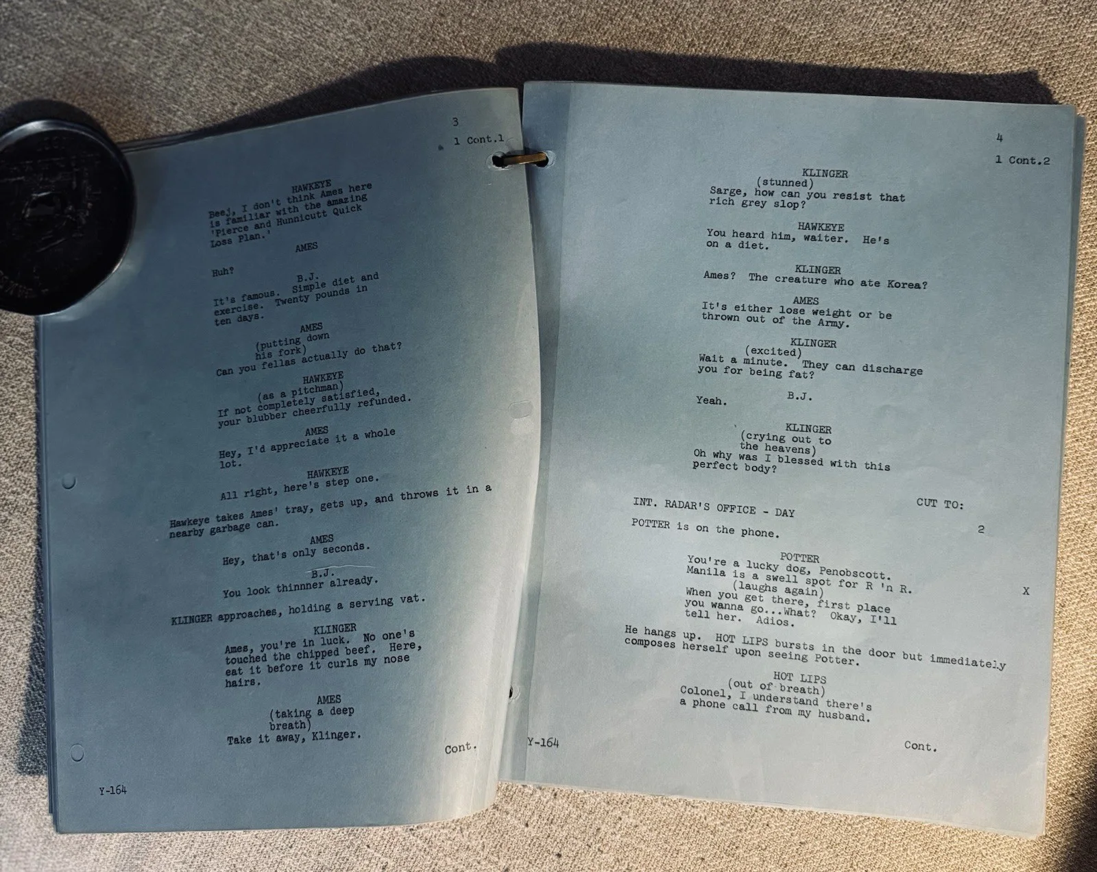 William Christopher * Father Mulchay — Original MASH SCRIPT “The MASH Olympics” 9/14/1977 * Signed By Bill Christopher, image 4