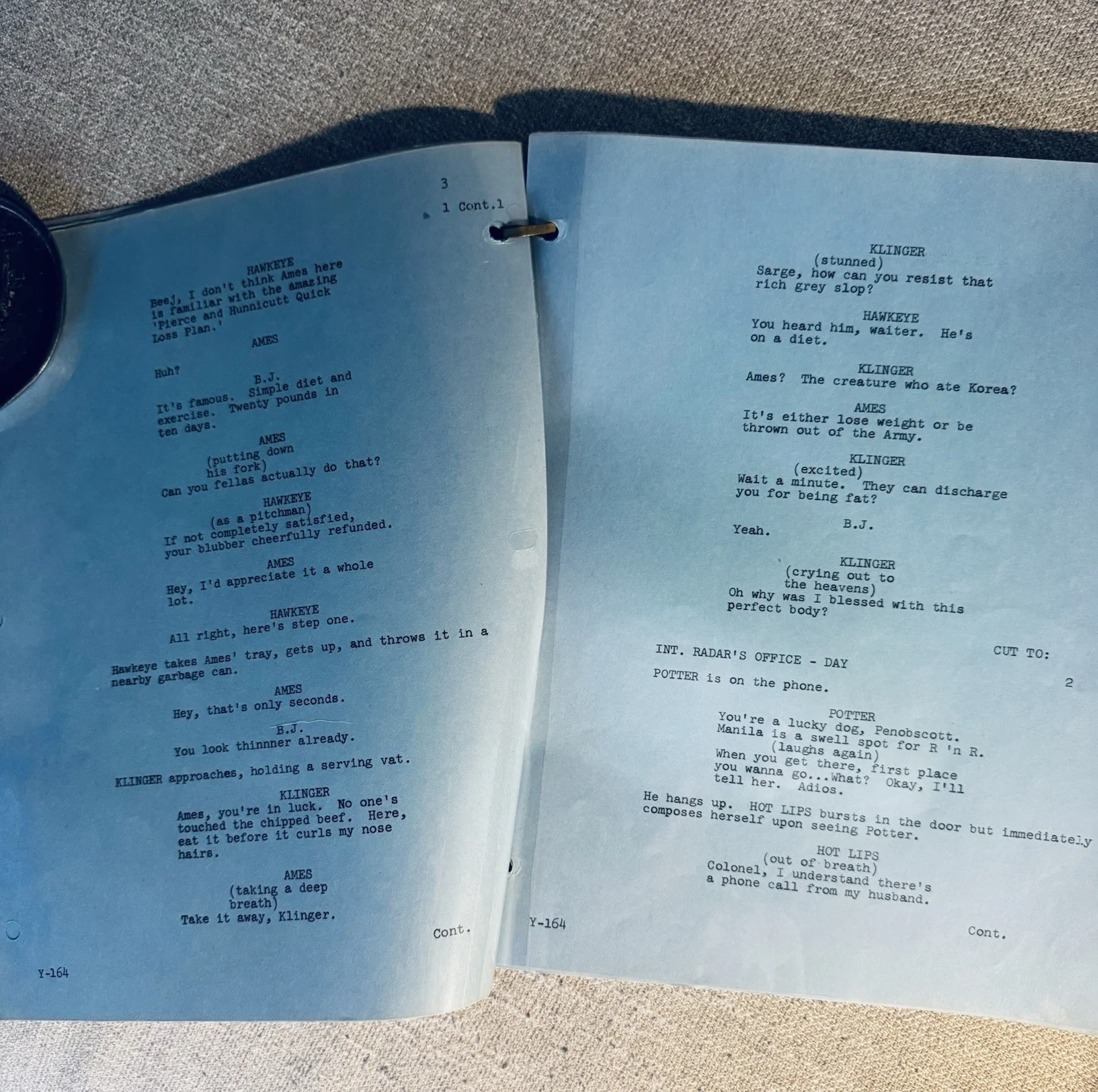 William Christopher * Father Mulchay — Original MASH SCRIPT “The MASH Olympics” 9/14/1977 * Signed By Bill Christopher, image 5