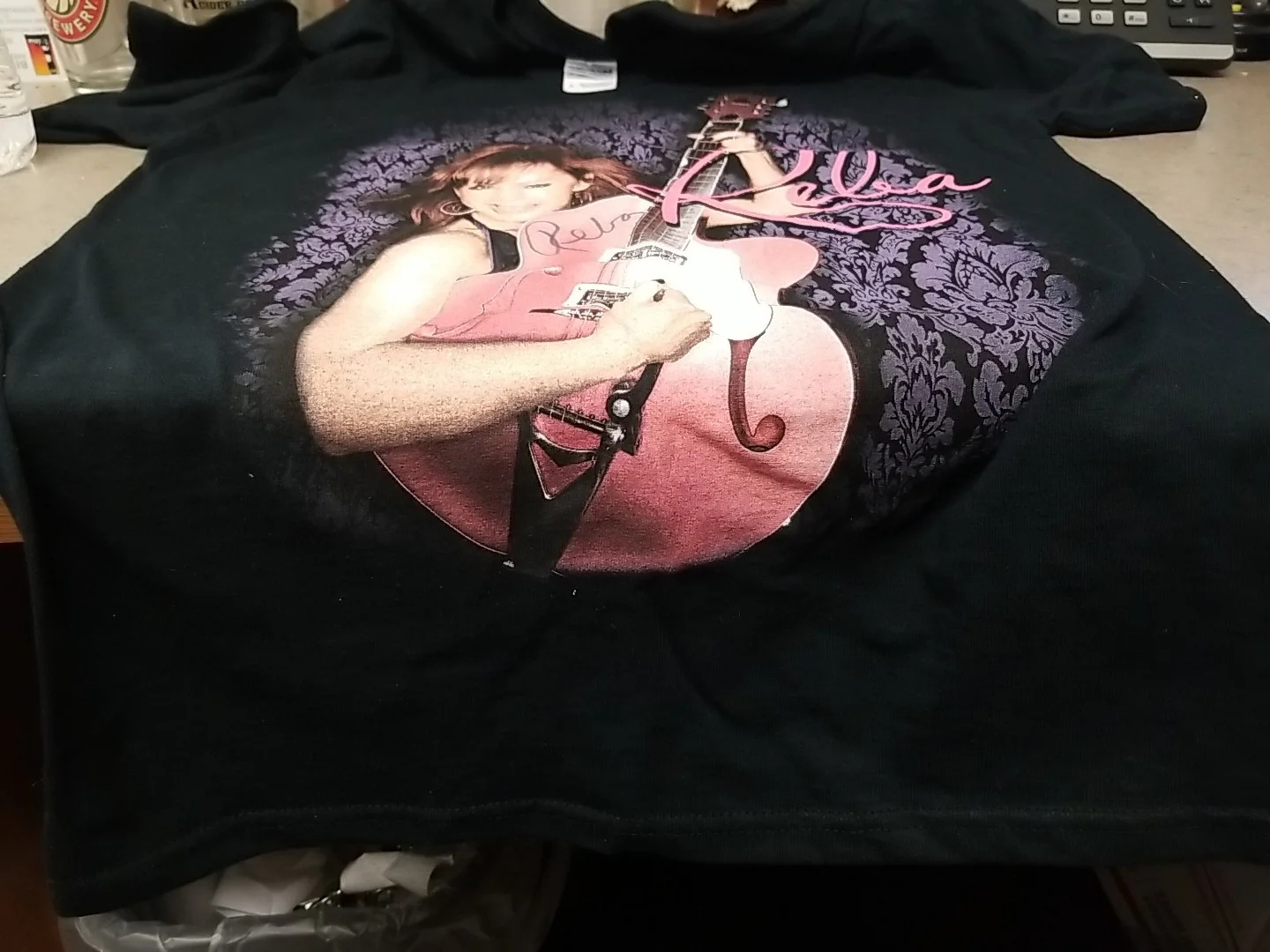 Signed REBA Shirt!! Small signed In Portland At A Concert, image 5