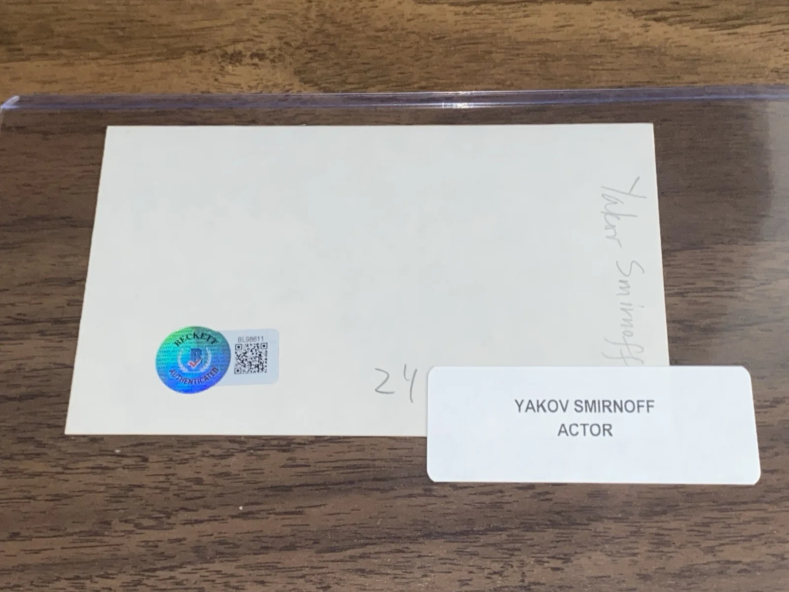 Yakov Smirnoff Signed Index Card Autograph – Beckett BAS Authenticated, image 2