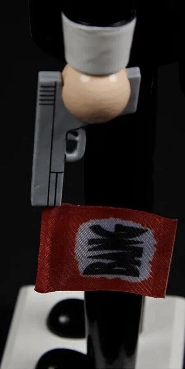 EMINEM THE SLIM SHADY ENCORE 20TH ANNIVERSARY NUTCRACKER SIGNED - IN HAND, image 2