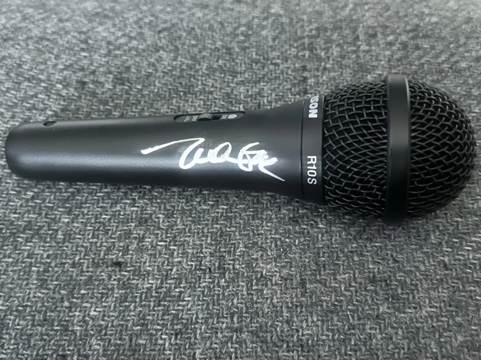 MIKE LOVE signed MICROPHONE The Beach Boys JSA Authenticated, image 4
