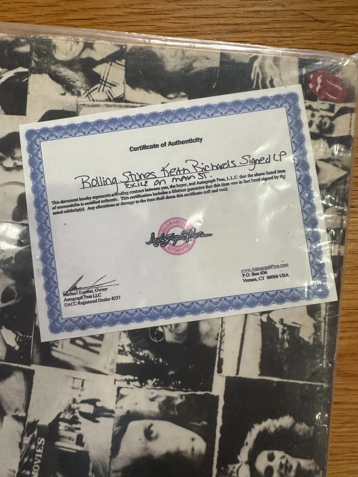 THE ROLLING STONES SIGNED EXILE ON MAIN STREET LP ALBUM KEITH RICHARDS with CERT, изображение 3