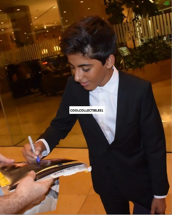 KARAN BRAR — KARAN BRAR "JESSIE" IN PERSON SIGNED 8X10 COLOR PHOTO COA "PROOF", изображение 2