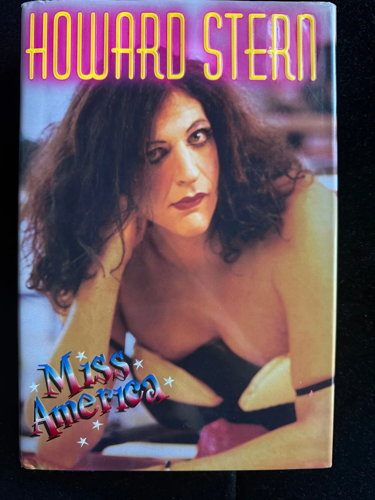 Howard Stern signed Miss America Book JSA COA Radio Auto E352, image 2
