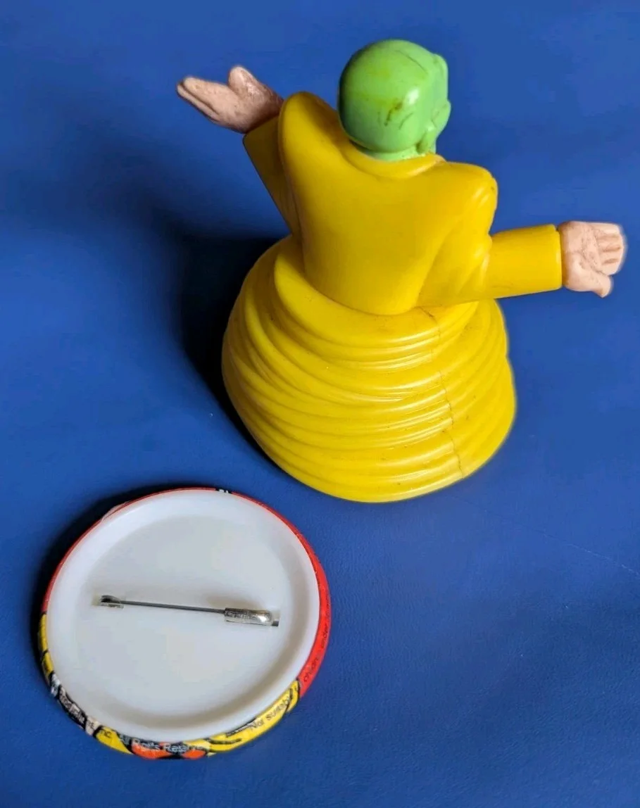 Vintage The Mask Toy & Badge, image 2