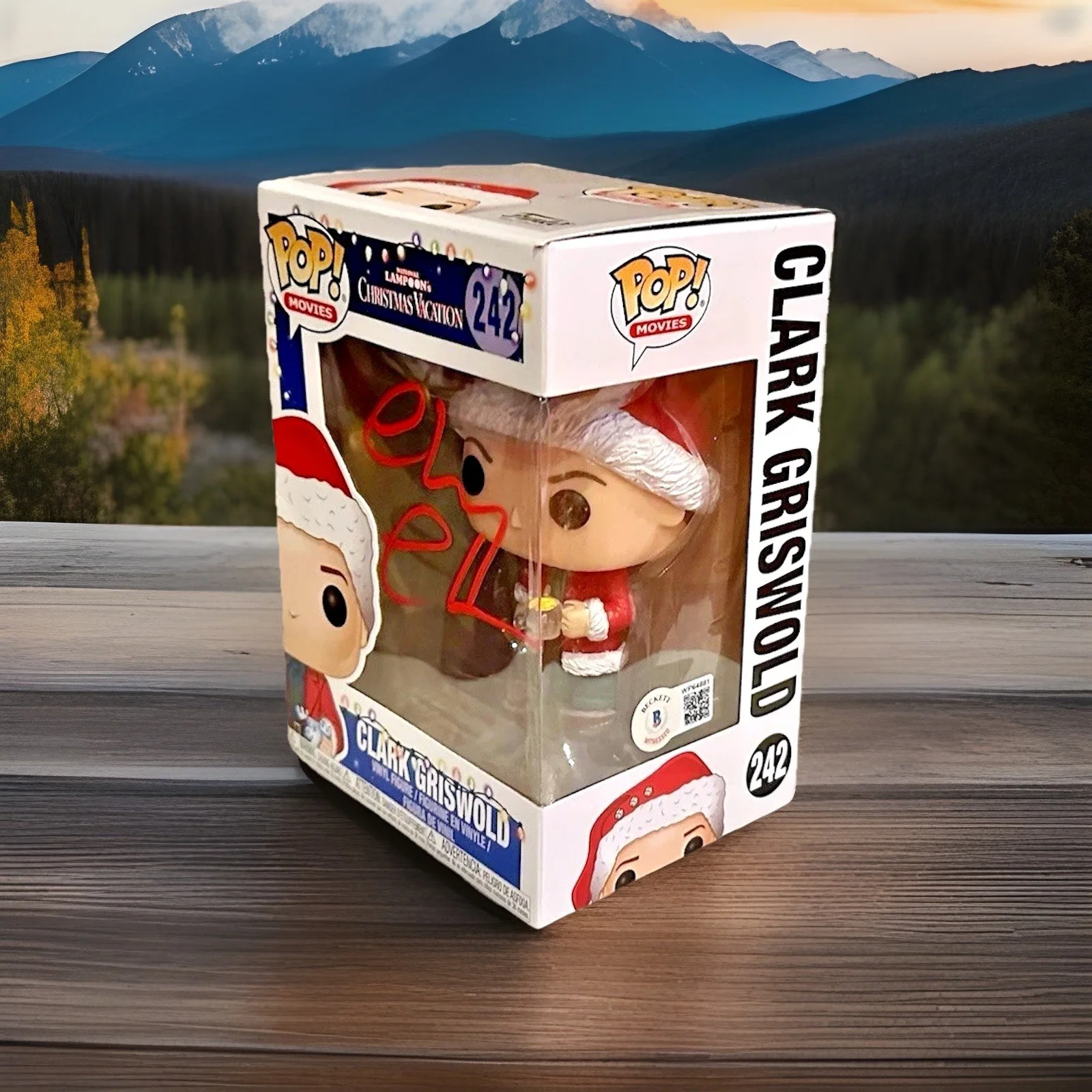 Chevy Chase — Chevy Chase Signed Christmas Vacation Funko Pop Beckett BAS Witnessed Autograph, изображение 2