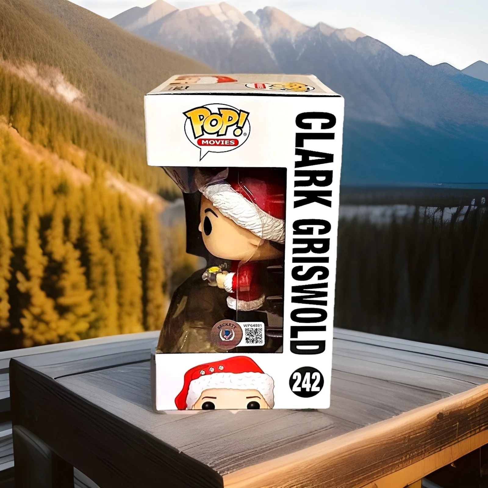 Chevy Chase — Chevy Chase Signed Christmas Vacation Funko Pop Beckett BAS Witnessed Autograph, изображение 3