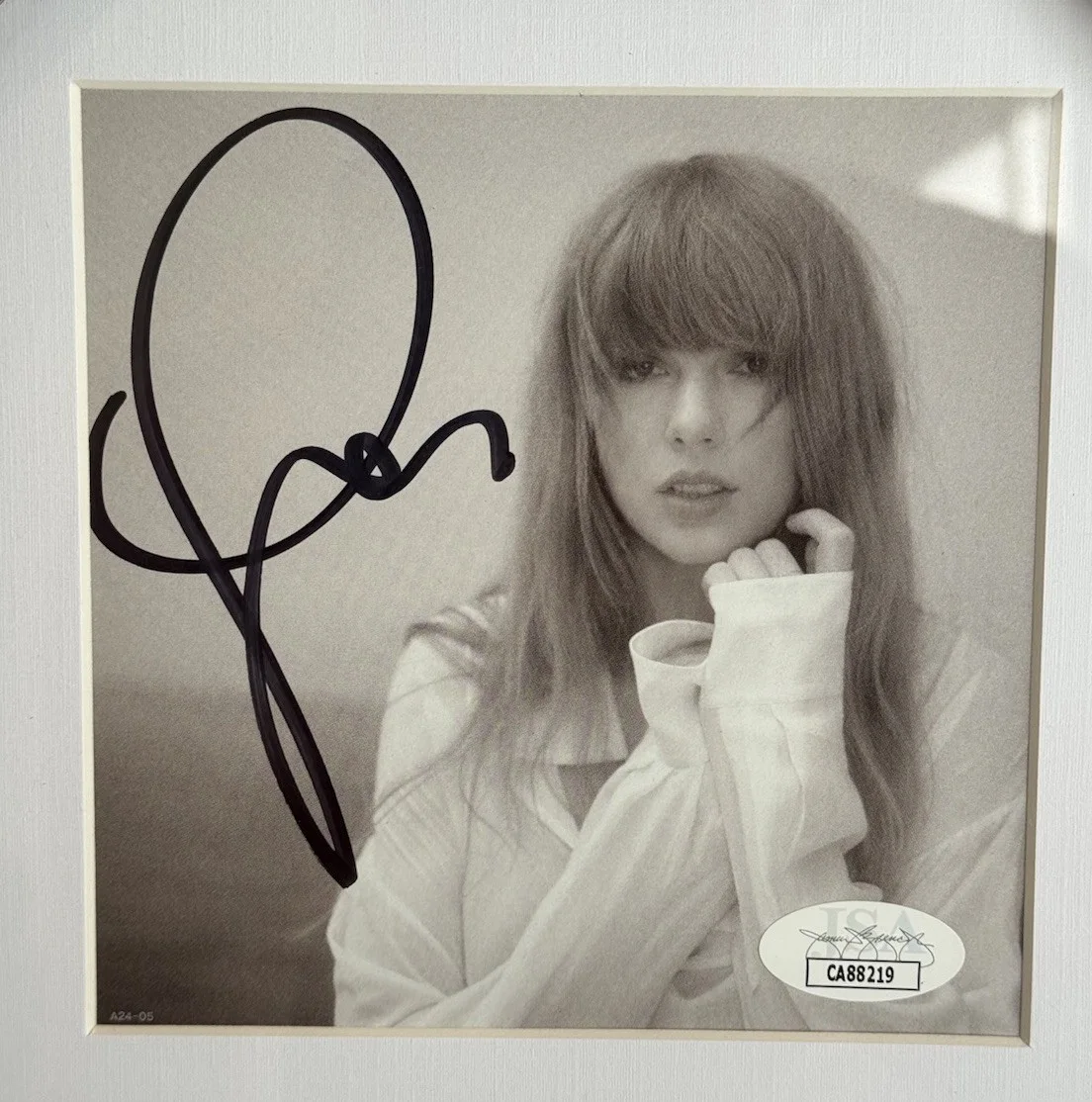 Taylor Swift Signed Tortured Poets Department TTPD Framed CD Cover JSA COA Auto, изображение 2