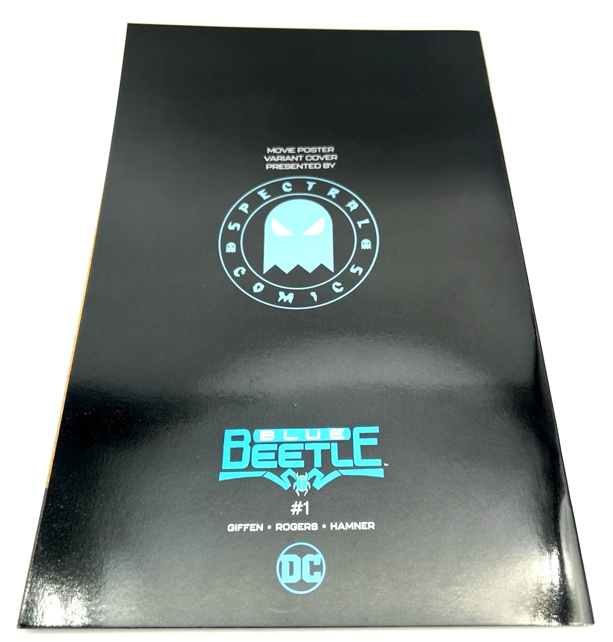 Xolo Mariduena — Xolo Mariduena Signed Blue Beetle Variant Comic Book w/Beckett COA BAS BV13215, image 3