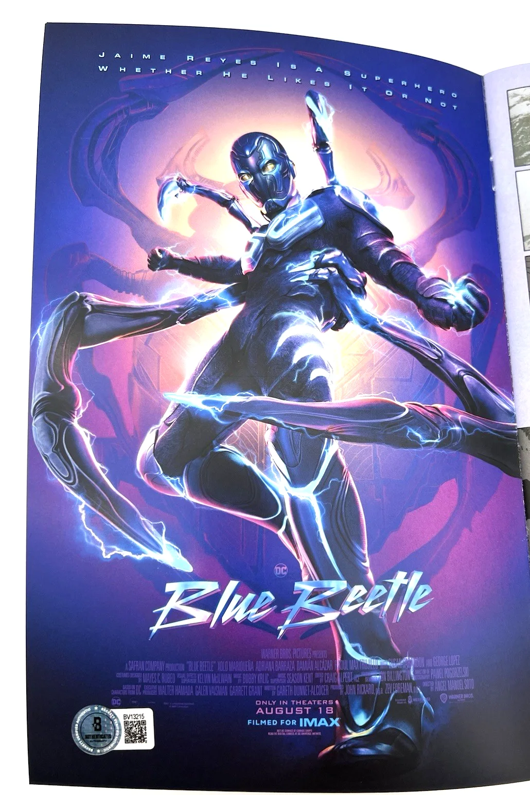Xolo Mariduena — Xolo Mariduena Signed Blue Beetle Variant Comic Book w/Beckett COA BAS BV13215, image 4
