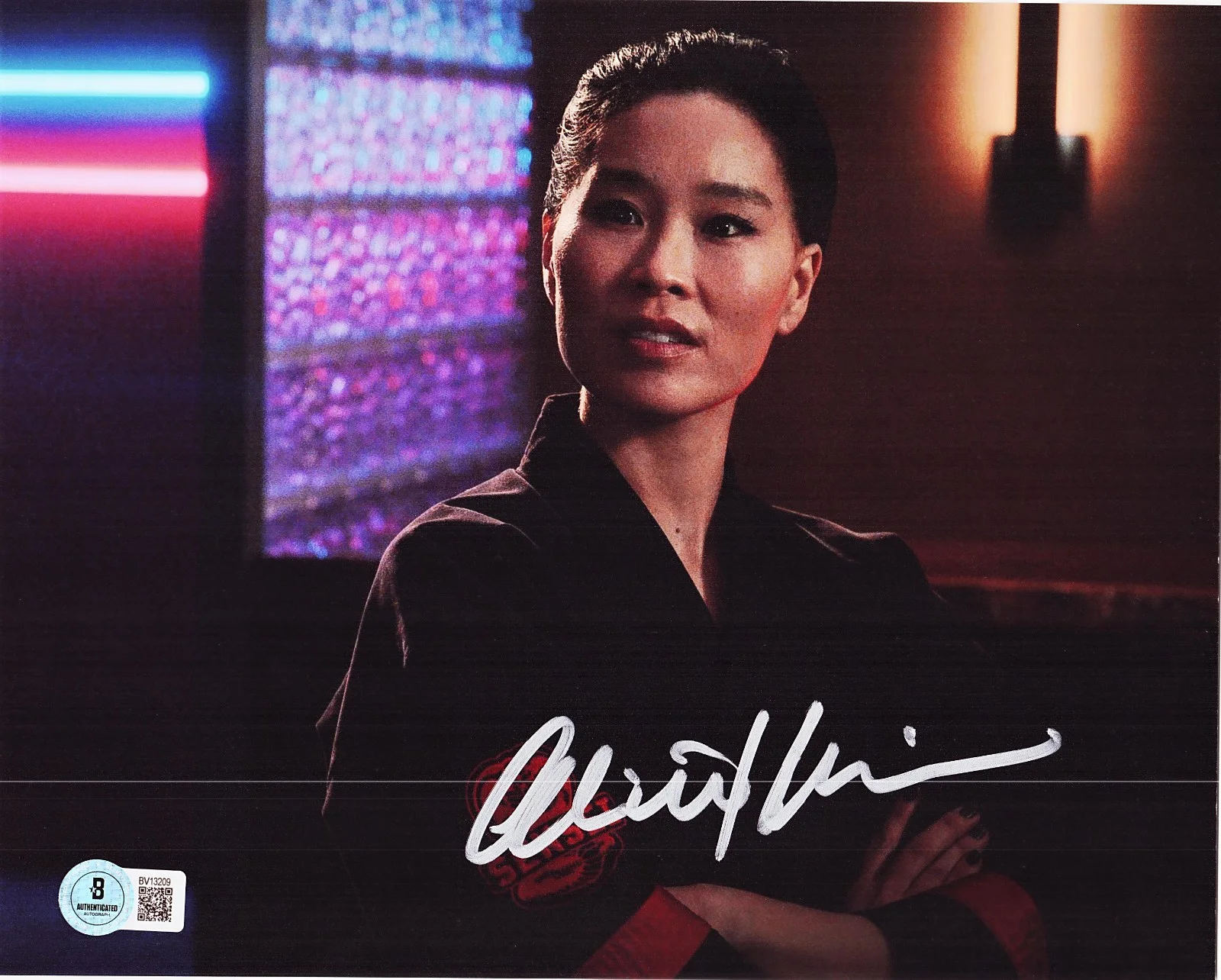 Alicia Hannah-Kim — Alicia Hannah-Kim Signed Cobra Kai Kim Da-Eun 8x10 Photo w/Beckett BAS BV13209