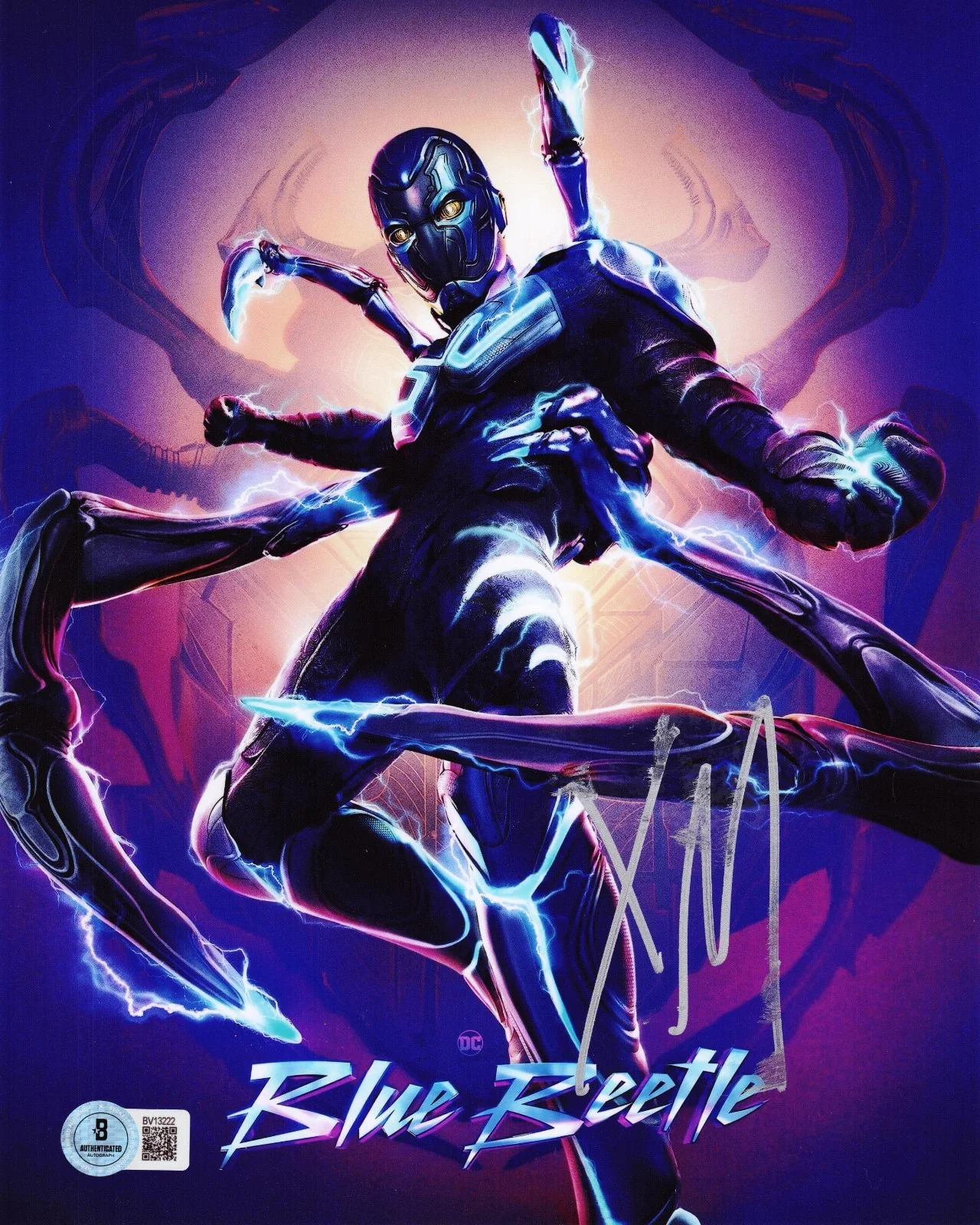 Xolo Mariduena — Xolo Mariduena Signed Blue Beetle 8x10 Photo w/Beckett BAS COA BV13222