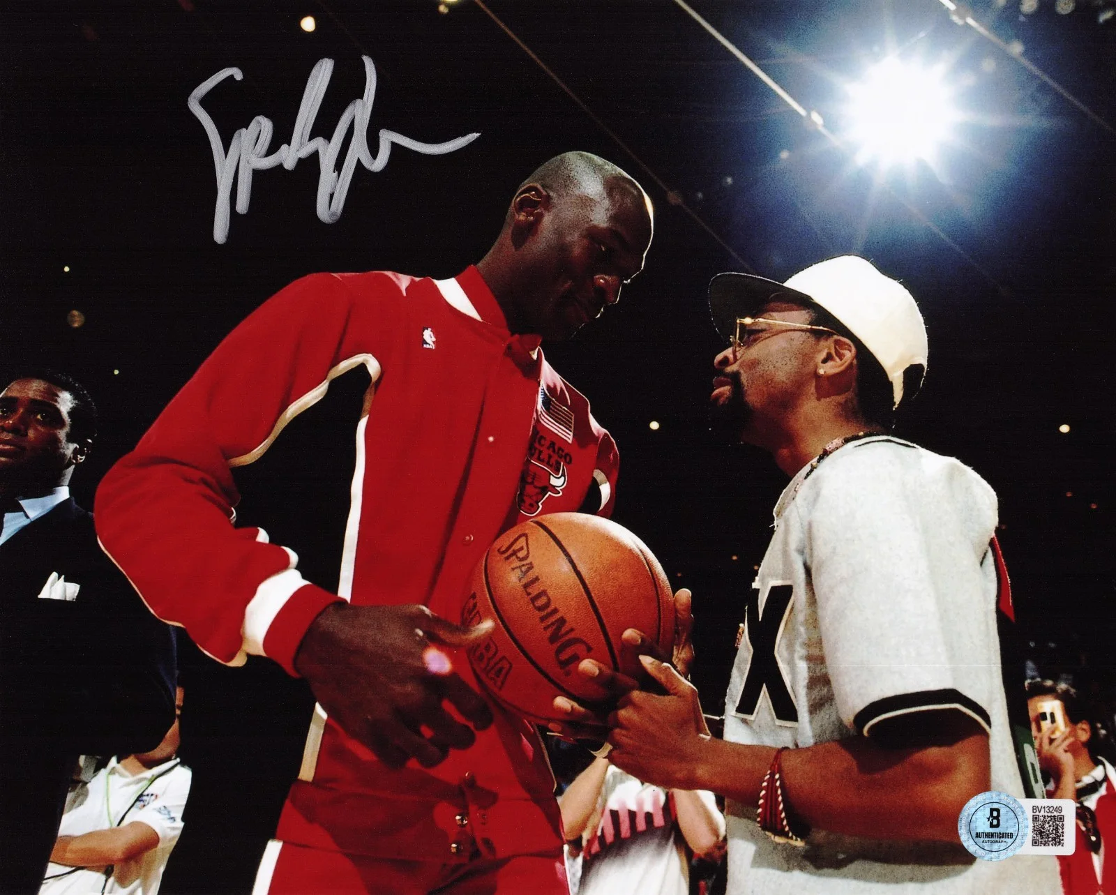 Spike Lee — Spike Lee Signed Air Jordan Commercial Director 8x10 Photo w/Beckett BAS BV13249