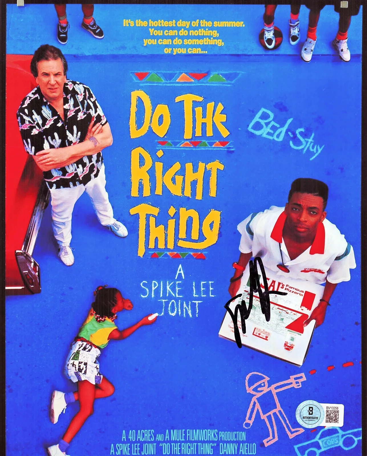 Spike Lee — Spike Lee Signed Do The Right Thing Mookie 8x10 Photo w/Beckett BAS BV13258
