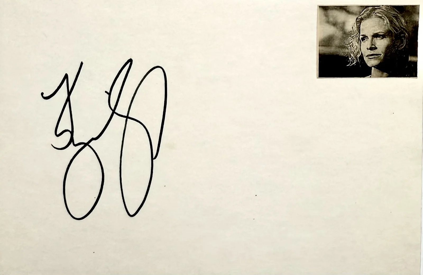 Kyra Sedgwick — KYRA SEDGWICK Signed Autographed 4"x 6" INDEX CARD Gamer Major Crimes THE CLOSER, изображение 4